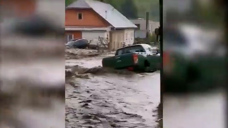 Slovensko dál sužují povodně, vylitý Hron zabil starostu Rudna